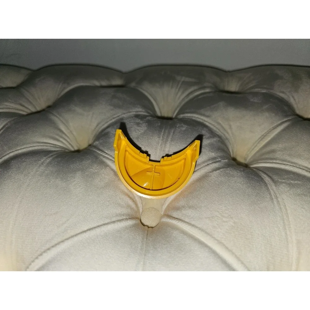 OEM Dyson DC07 Vacuum Genuine Used Part Yellow On Off Power‎ Switch Cover Button
